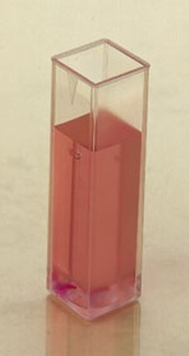 Polystyrene Macro Cuvettes for Visible Wavelengths