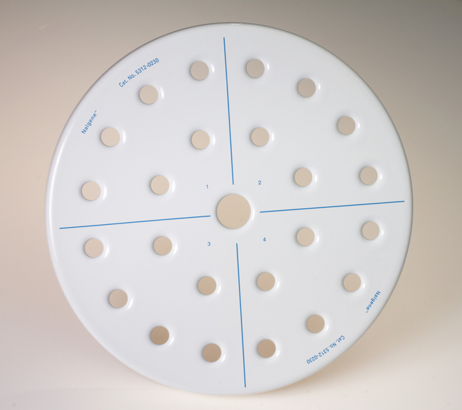 Nalgene&trade; 230mm Ceramic Metal Desiccator Plate